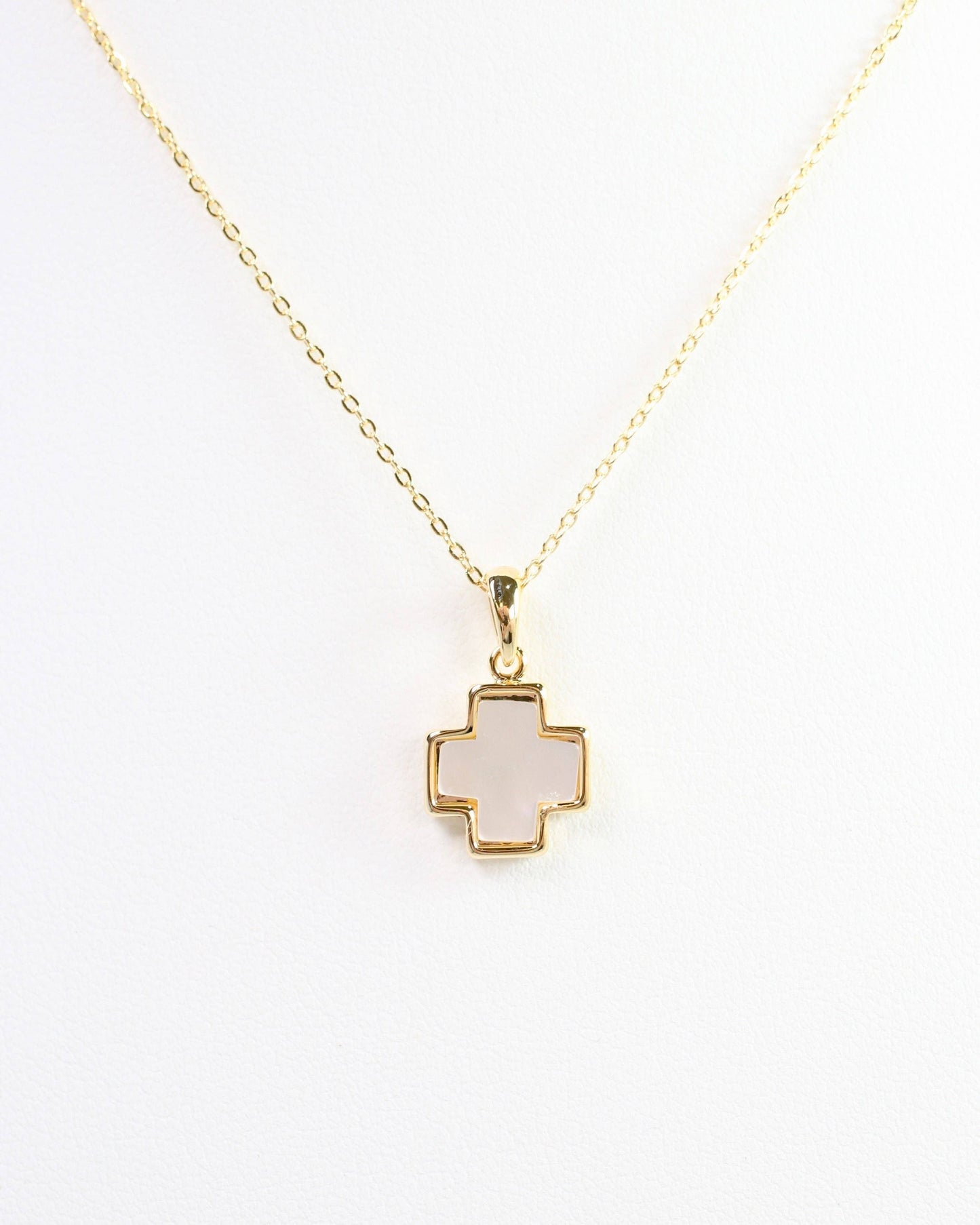 Caroline Hill - Shelby Cross Necklace Gold