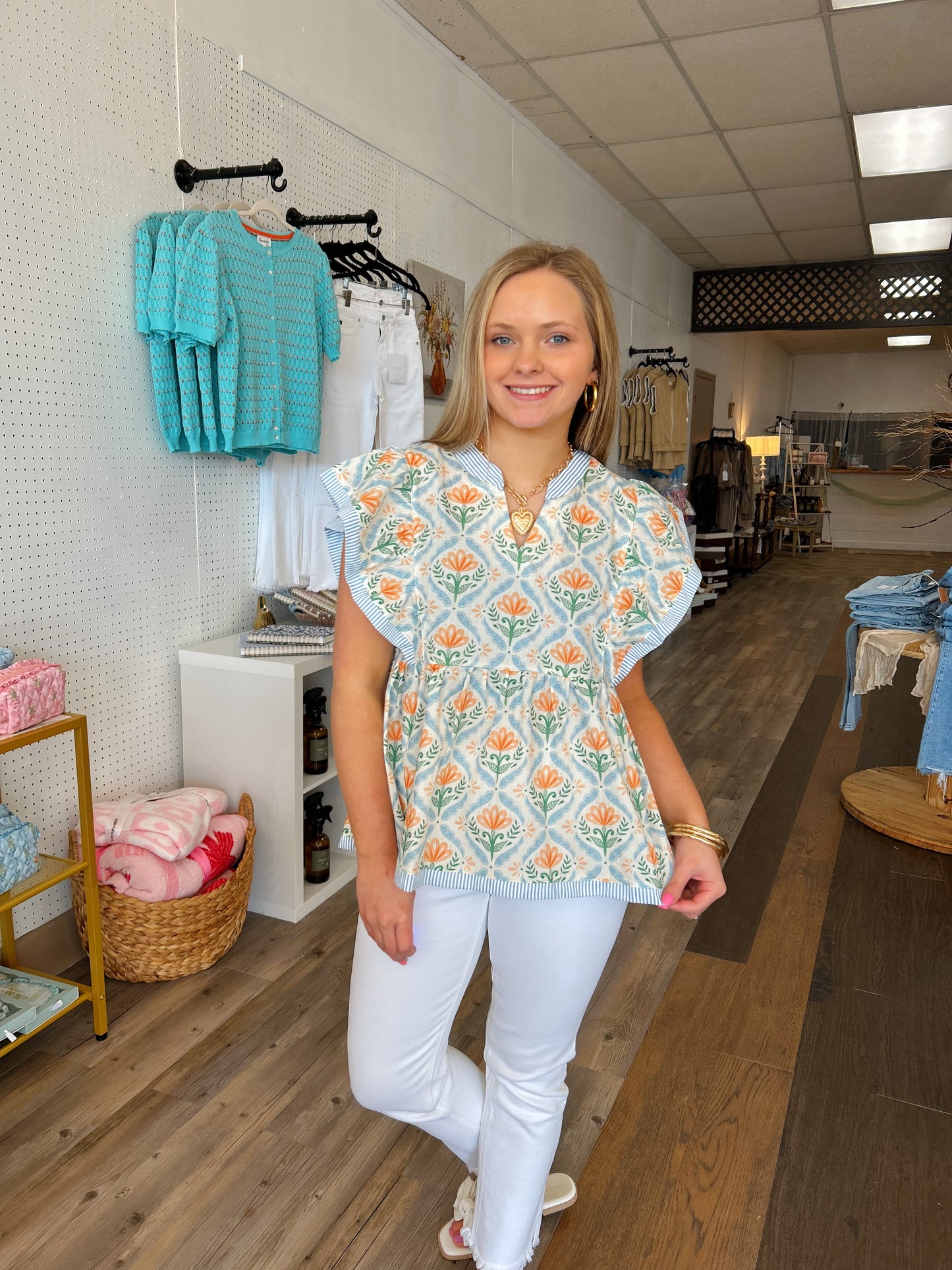 RUFFLE SLEEVE PRINTED TOP