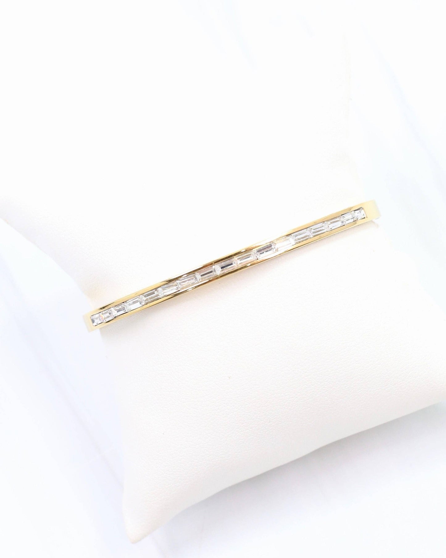 Caroline Hill - Nyx Bangle Bracelet Gold