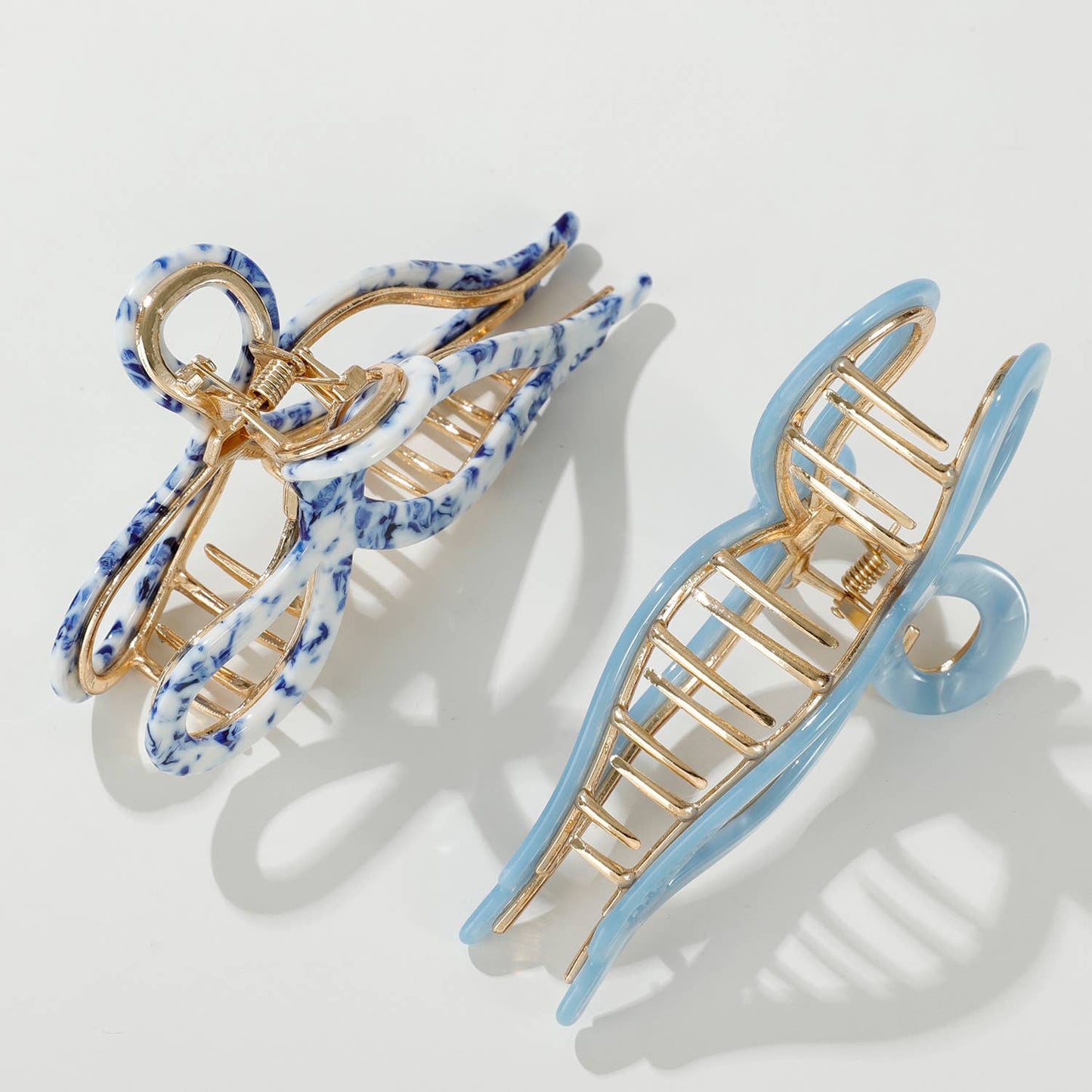 Adorro - Sabrina Coastal | Large Ribbon Metal Bow Claw Clip