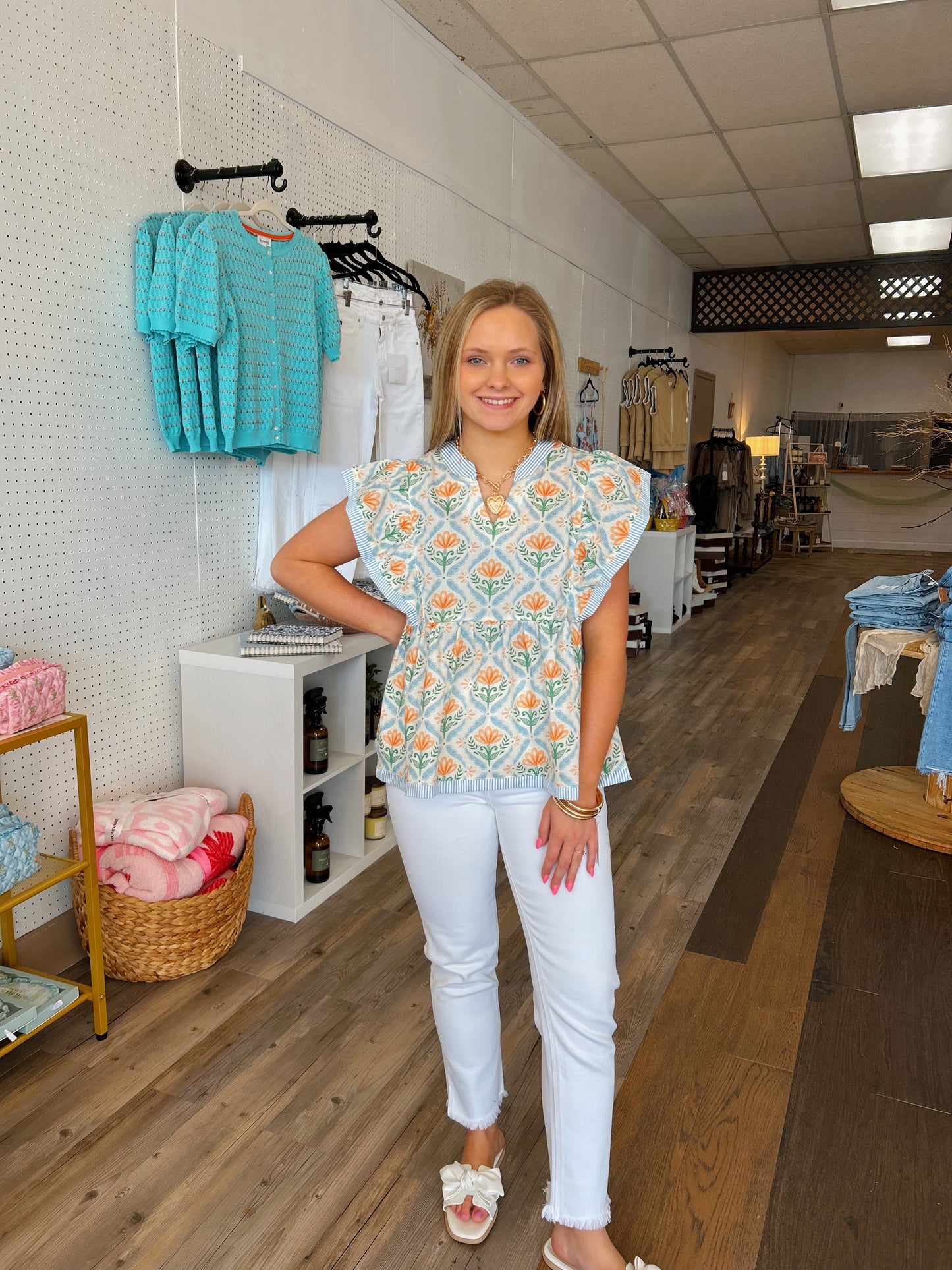 RUFFLE SLEEVE PRINTED TOP